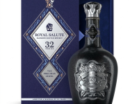 Rượu Royal Salute 32 Years Old