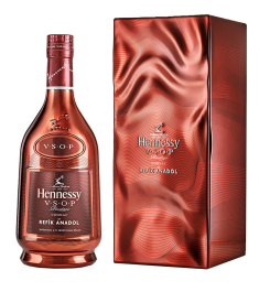 Rượu Cognac Hennessy VSOP Refik Anadol Limited