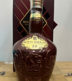 Chivas Regal 24 Năm