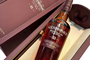 Dịch Vụ Mua Lai Rượu Cũ Tại TP HCM