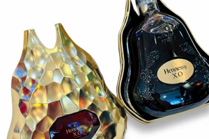 Vì Sao Những Người Lớn Tuổi Thường Lựa Chọn Rượu Cognac ?