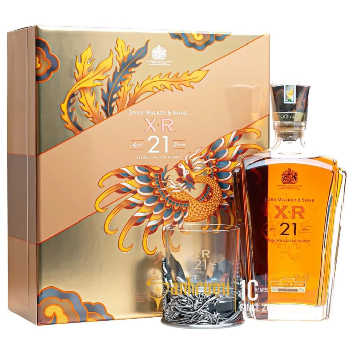 Rượu Johnie Walker XR 21 Năm Hộp Quà