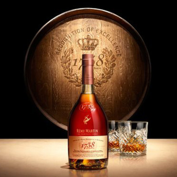 Rượu Remy Martin 1738 Accord Royal