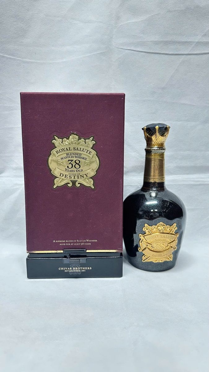 Mua Rượu Whisky Cũ Giá Cao