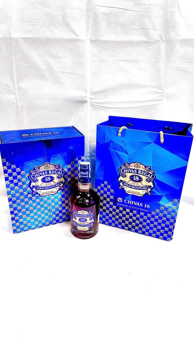 Có Nên Lựa Chọn Rượu Chivas Để Làm Quà Biếu Ở Thời Điểm Hiện Tại
