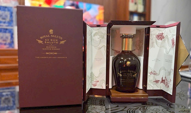 Thu Mua Royal Salute 62 Sát Giá Hàng Mới Nhất TP HCM