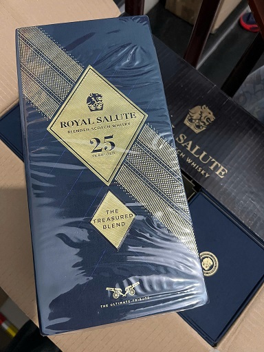 Thu Mua Rượu Royal Salute 25 Giá Cao TP HCM