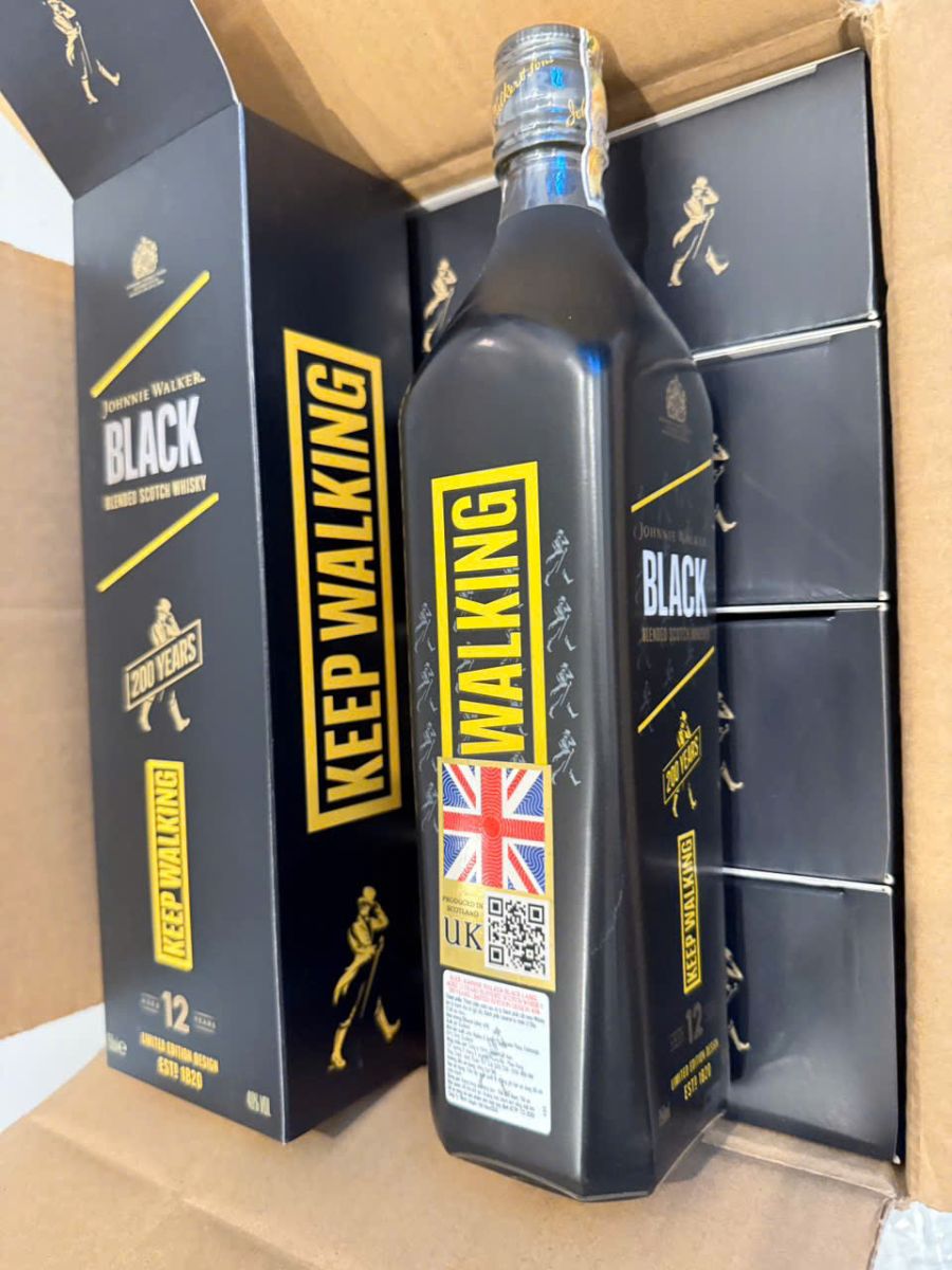 Johnnie Walker Balck Label 12 Năm Phiên Bản Kỷ Niệm 200 Năm