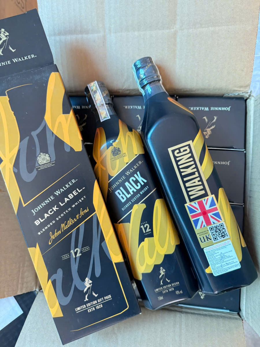 Johnnie Walker Balck Label 12 Năm Phiên Bản Kỷ Niệm 200 Năm